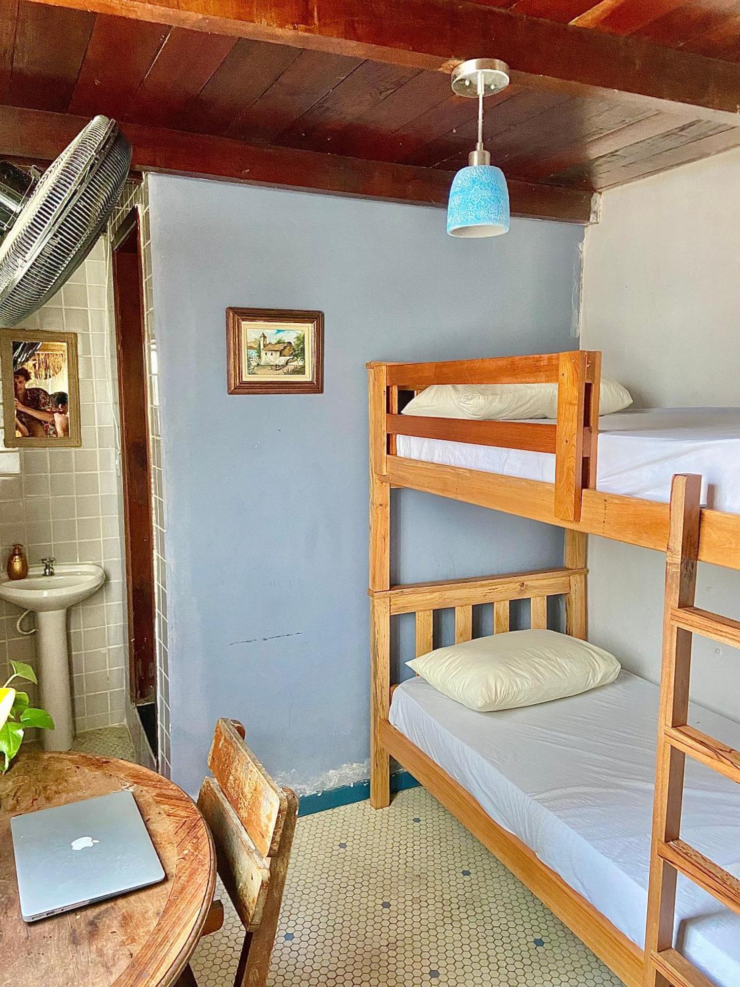 Casamarelo Hostel 萨尔瓦多 外观 照片